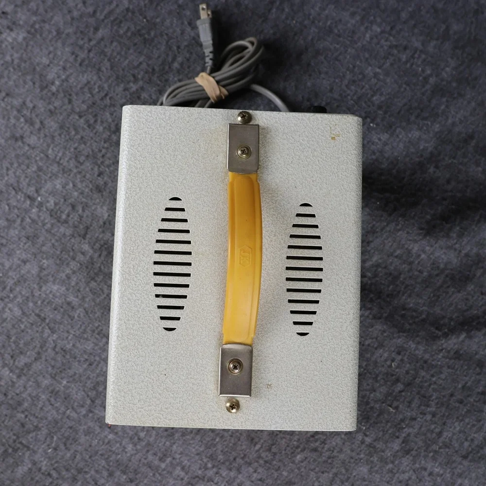 Lotte LTC-2000U Step Up Power Transformer 110V To 220V Type A C Outlet Gray